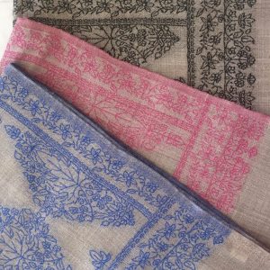Woven wool stole